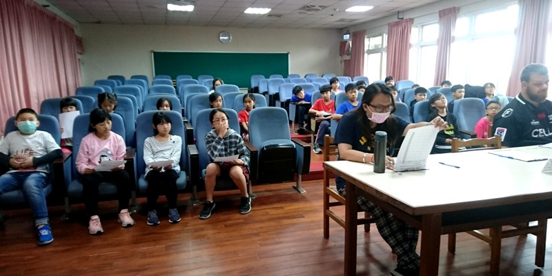 5/03香山國小校內英語朗讀比賽