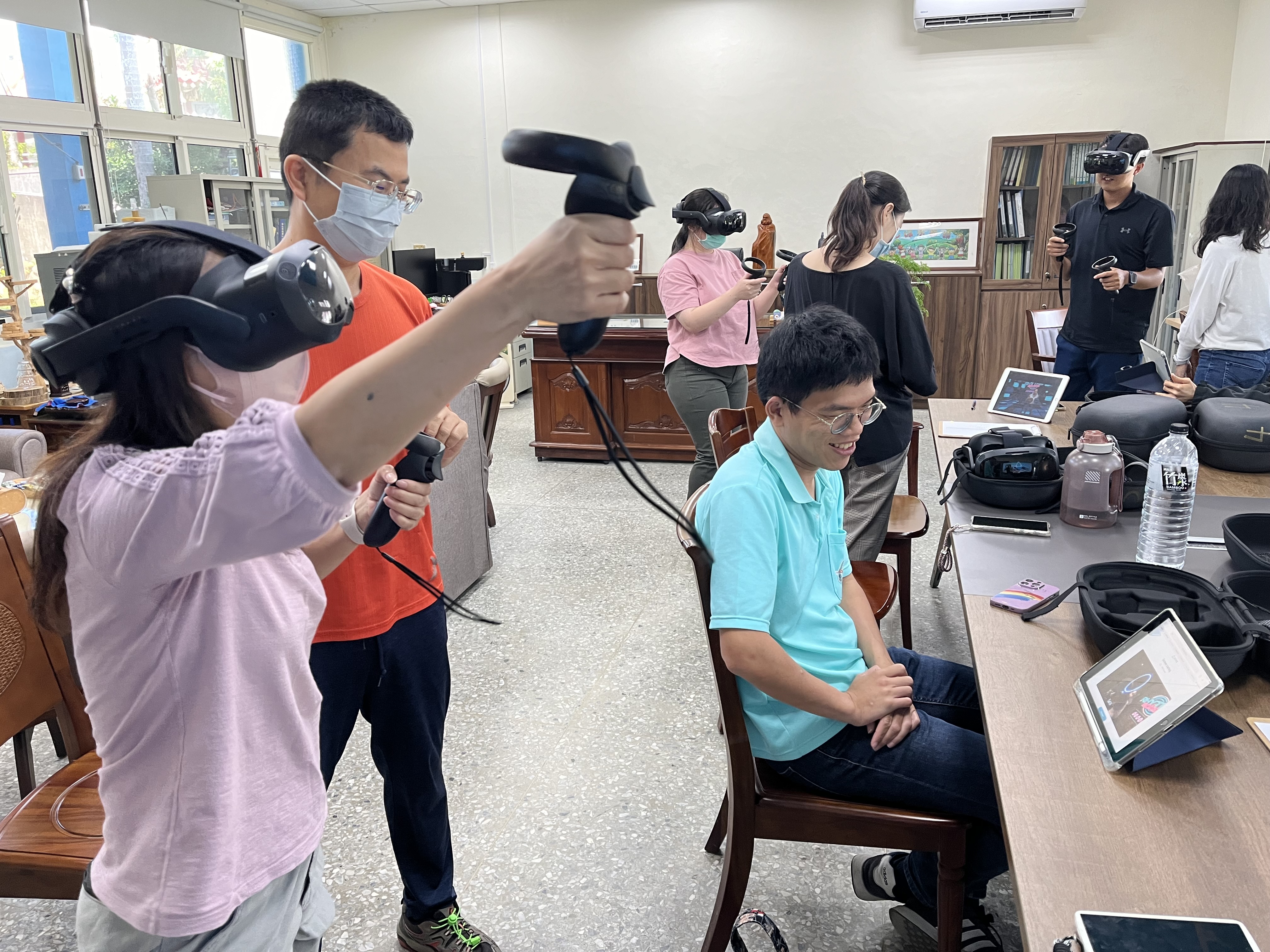青草湖團隊推廣5G新科技教學分享交流活動照片