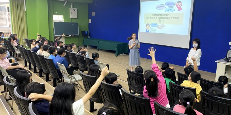 114學年度學生輔導及性別平等教育講座「We play, Don't pay 交友停看聽」