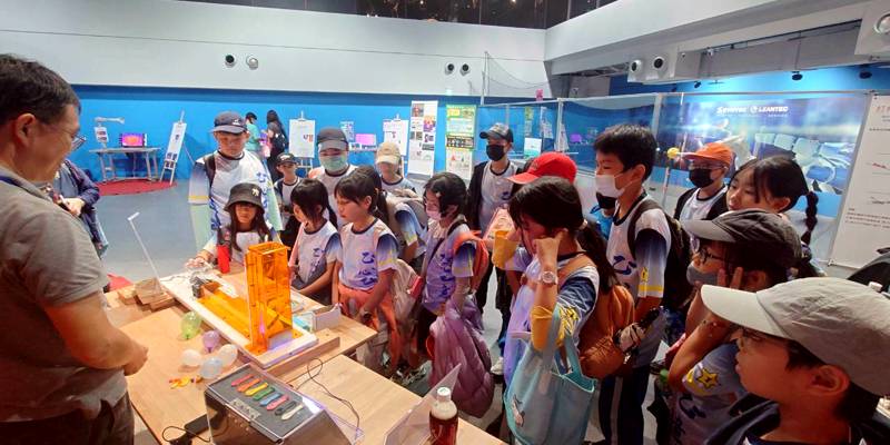 內湖國小五年級「愛迪生出發」科教館公益學習活動報導