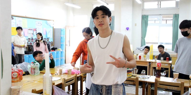 建功高中27週年校慶─創意無極限！園遊會飄香，師生化身一日店長打造歡樂嘉年華