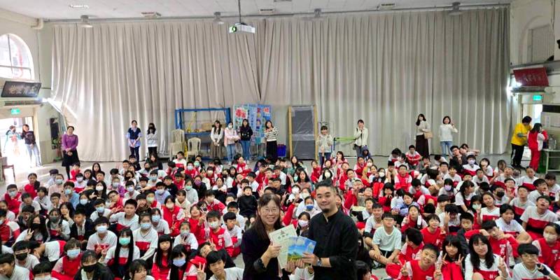 竹小邀請齊廷洹老師，帶學子從空中看見臺灣