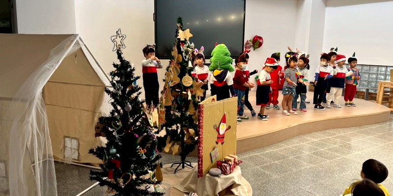 小卡片、大祝福-親子祝福點亮校園