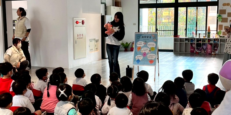 幼兒園晨會之用藥安全小尖兵登場～ 🦖💊