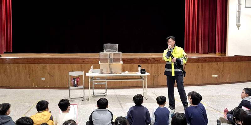 四年級消防護照闖關活動2-煙流模型