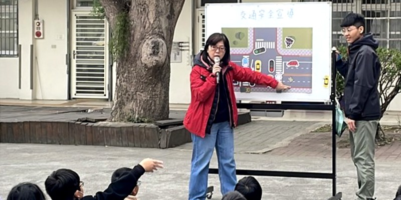 交通安全路口磁板-「交通安全情境題」