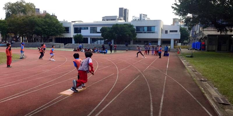 五年級班際足壘球比賽結果出爐！！