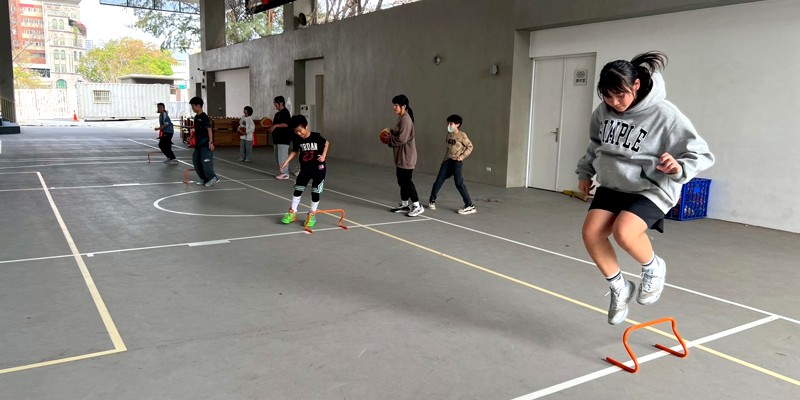 竹蓮國小籃球校隊-🏀 穩紮穩打練根基・自主訓練成就真正實力 🏀