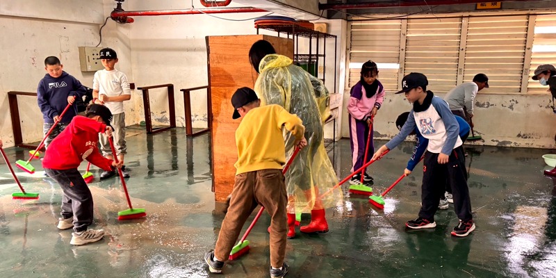 ✨ 同心協力讓回收室煥然一新 ✨