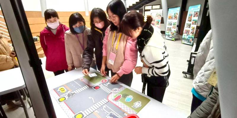 交通安全路口磁板操作