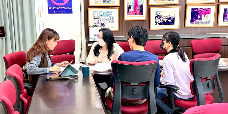 感謝潘致惠校長蒞校指導，引領高年級特色課程評鑑與精進對話