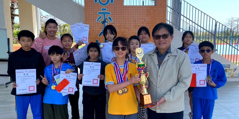 115年新竹市中小學田徑錦標賽頒獎與獻獎