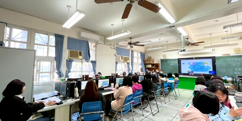 擁抱 AI 新浪潮！民富國小舉辦「生成式 AI 與教育應用」工作坊