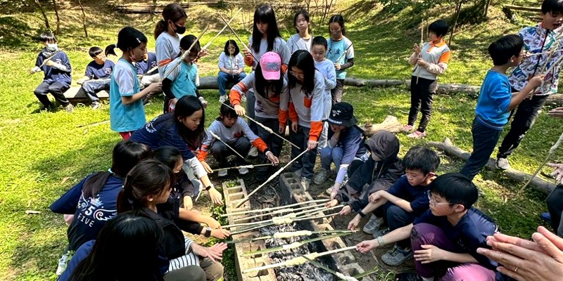 大庄與三民國小攜手走進青青小森-體驗野外課程激發團隊合作力
