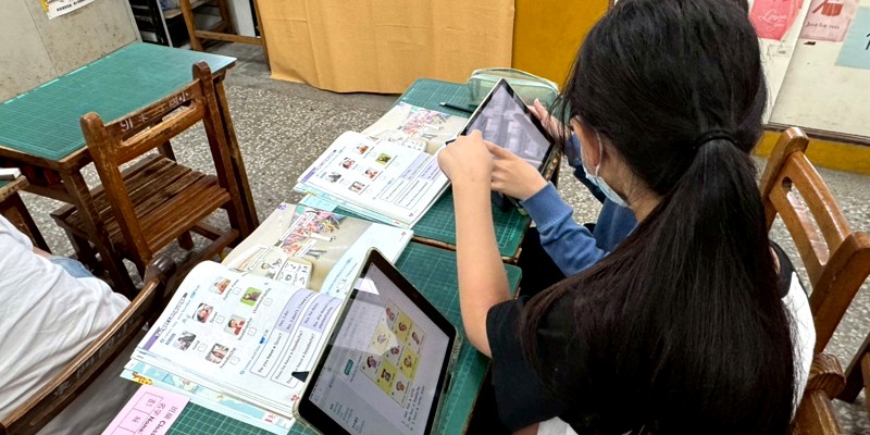 數位學習新視界：Allison輔導員精彩英語公開觀課，展現高效互動課堂