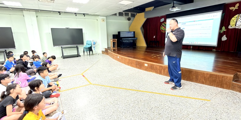 115.03.26(四)高年級學生VS家長會會議申訴權利宣導