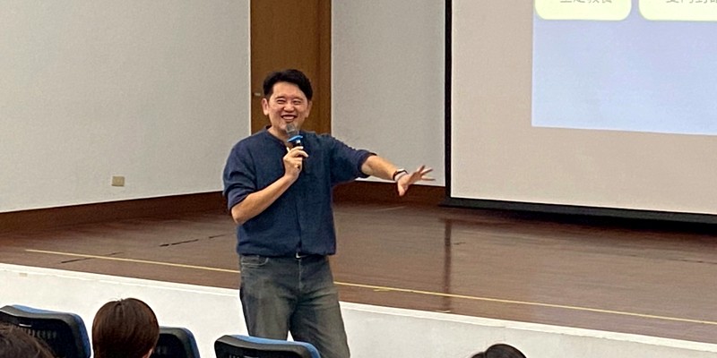 澤爸親職講座-滑世代的難題，與孩子一起面對3C