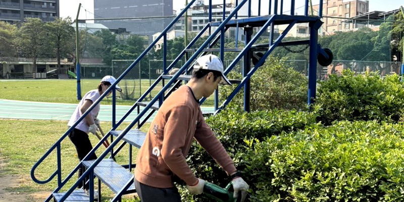 操場旁三角區域環境美化!