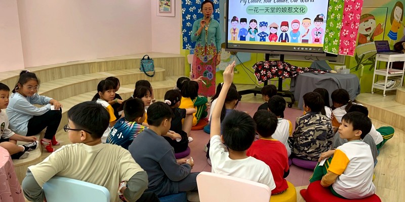 《小小世界旅人：從書架出發的奇幻旅程》虎林國小圖書館 世界閱讀日特別活動