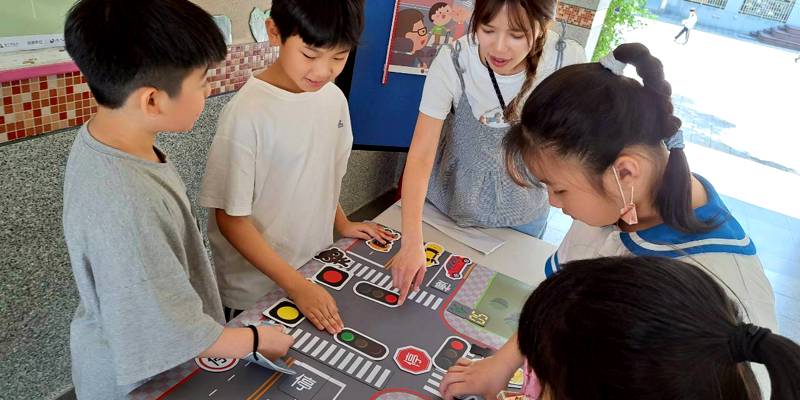 青小兒童節跳蚤市場熱鬧登場 寓教於樂推動安全宣導