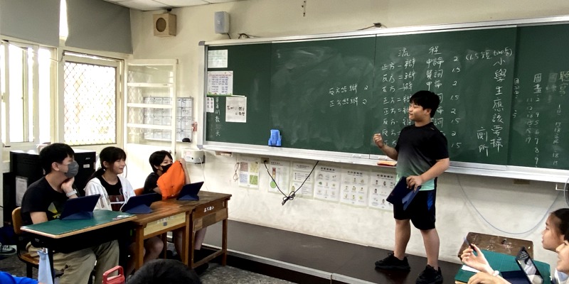 校園清潔誰負責？六年級生辯論小學生掃廁所的權與責