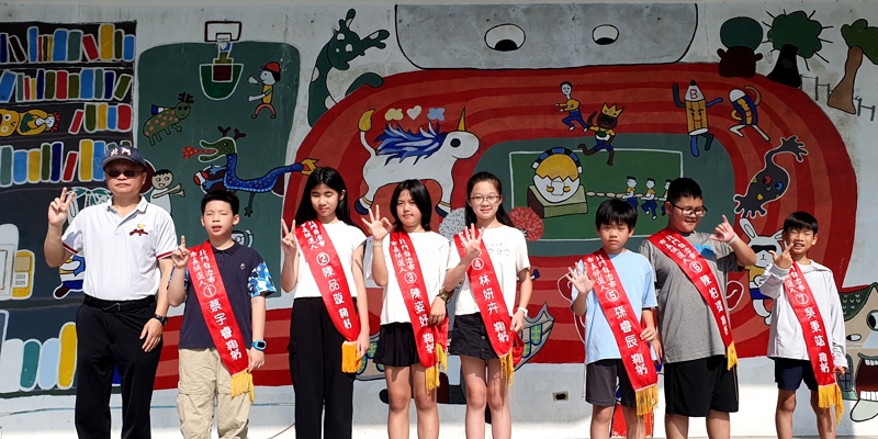 北門國小第26屆學生自治市長選舉正式展開競選活動~候選人授帶、自我介紹與 政見說明