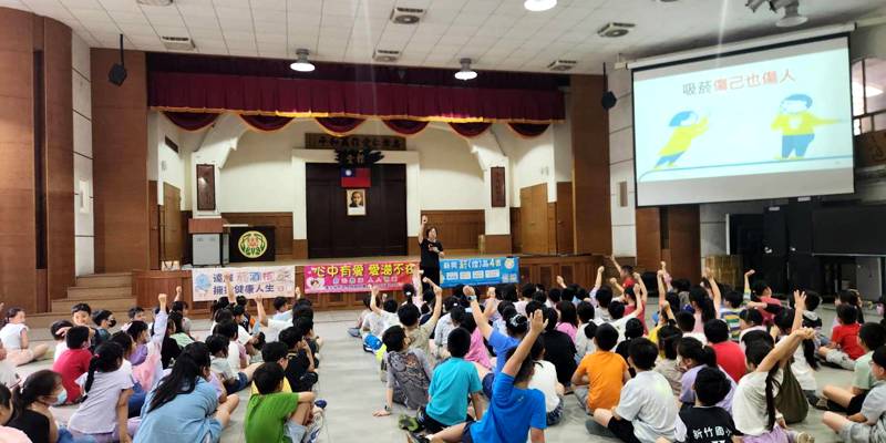 「心不在菸 人生上上籤」菸檳防治講座  帶三年級學生認識菸檳危害