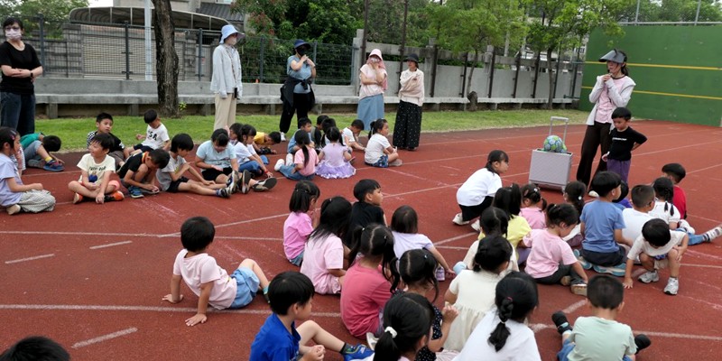 聯班活動/體能 雙人趣味夾球遊戲