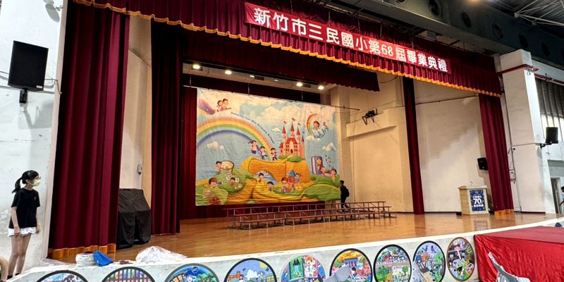 六年時光化作畫筆　畢業展留下最美的校園記憶
