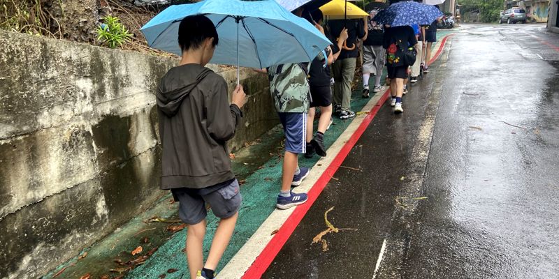 茄苳國小戶外教育-公車行