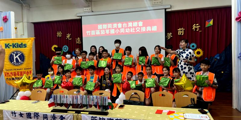同幼社交接~大手牽小手傳承愛的接力棒！