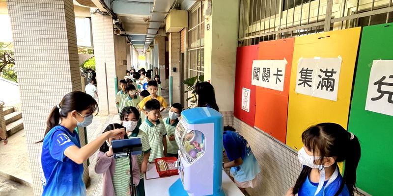 集皮卡換扭蛋/戳戳樂！建功學子歡慶豐收~