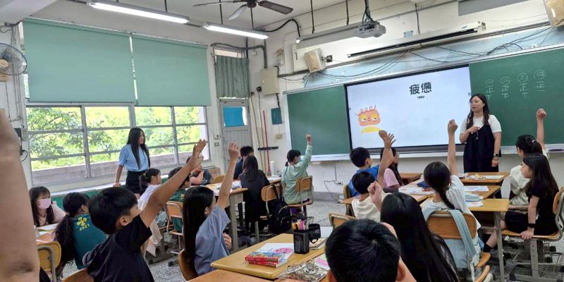 水源學生守護幸福ing      自傷防治守門人從自己做起