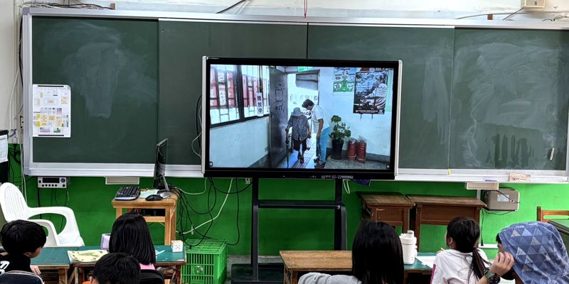 114下學期班會--珍惜陪伴時光　中年級班會推動生命教育