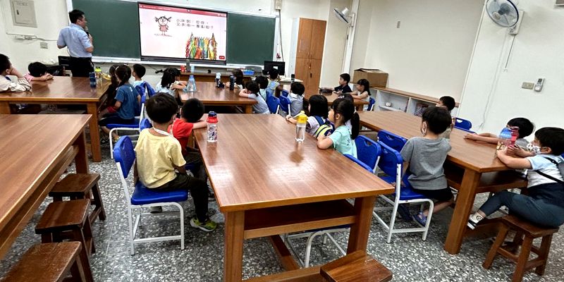 爸媽安心聽講座、孩子快樂學情緒！