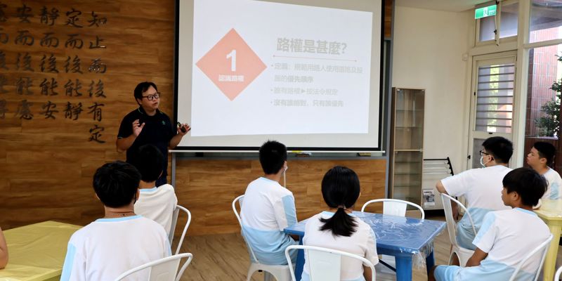 內湖國中辦理115學年度交通服務隊培訓