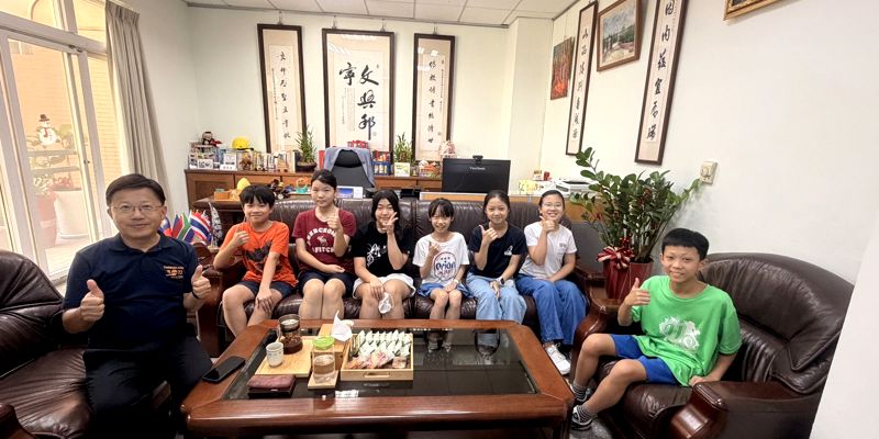 備戰語文競賽！校長室上演「王者之約」，選手笑稱：比模擬賽還緊張！