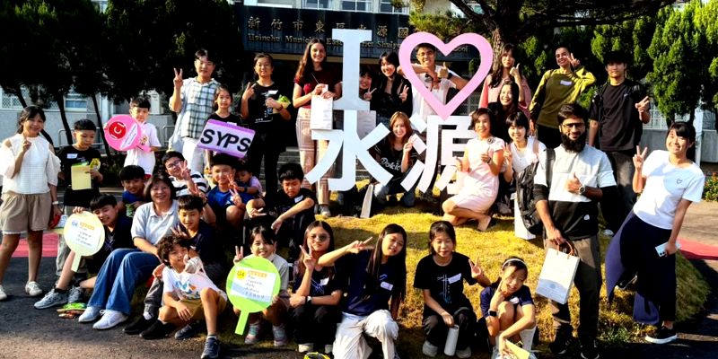國際學伴相見歡~大小網友見面啦~共享新竹美食~