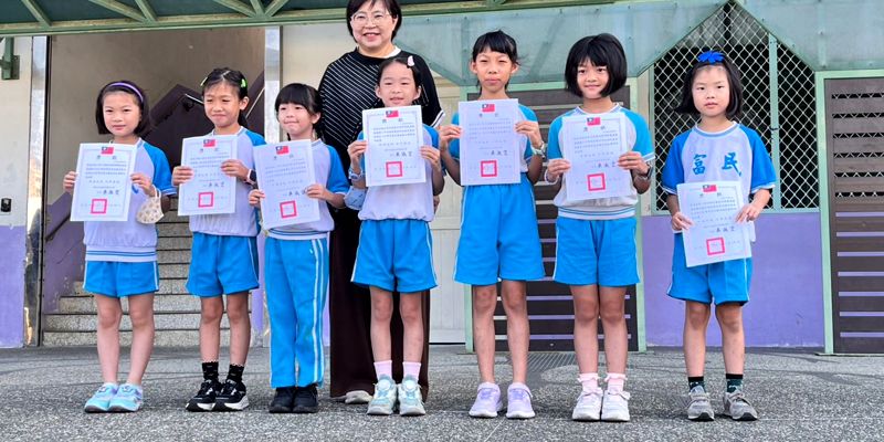 🎨 藝術實力閃耀民富！全國學生美展優良作品朝會公開表揚