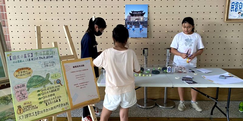 🔍 民富校園神祕任務即將揭曉！誰在北棟中廊悄悄準備一場驚喜？