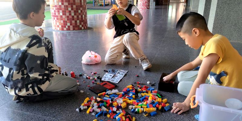 邏輯大冒險：樂高與科技積木的幾何魔法